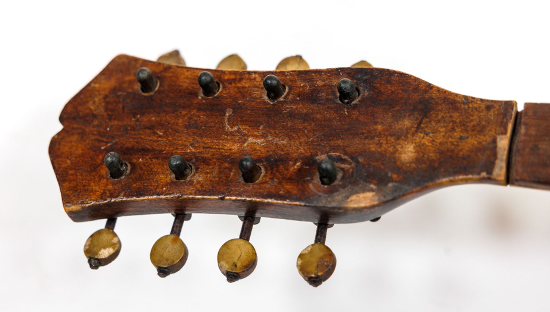 CONVOLUTE OF HISTORICAL CITTERN AND NEAPOLITAN MANDOLIN - Image 4 of 12