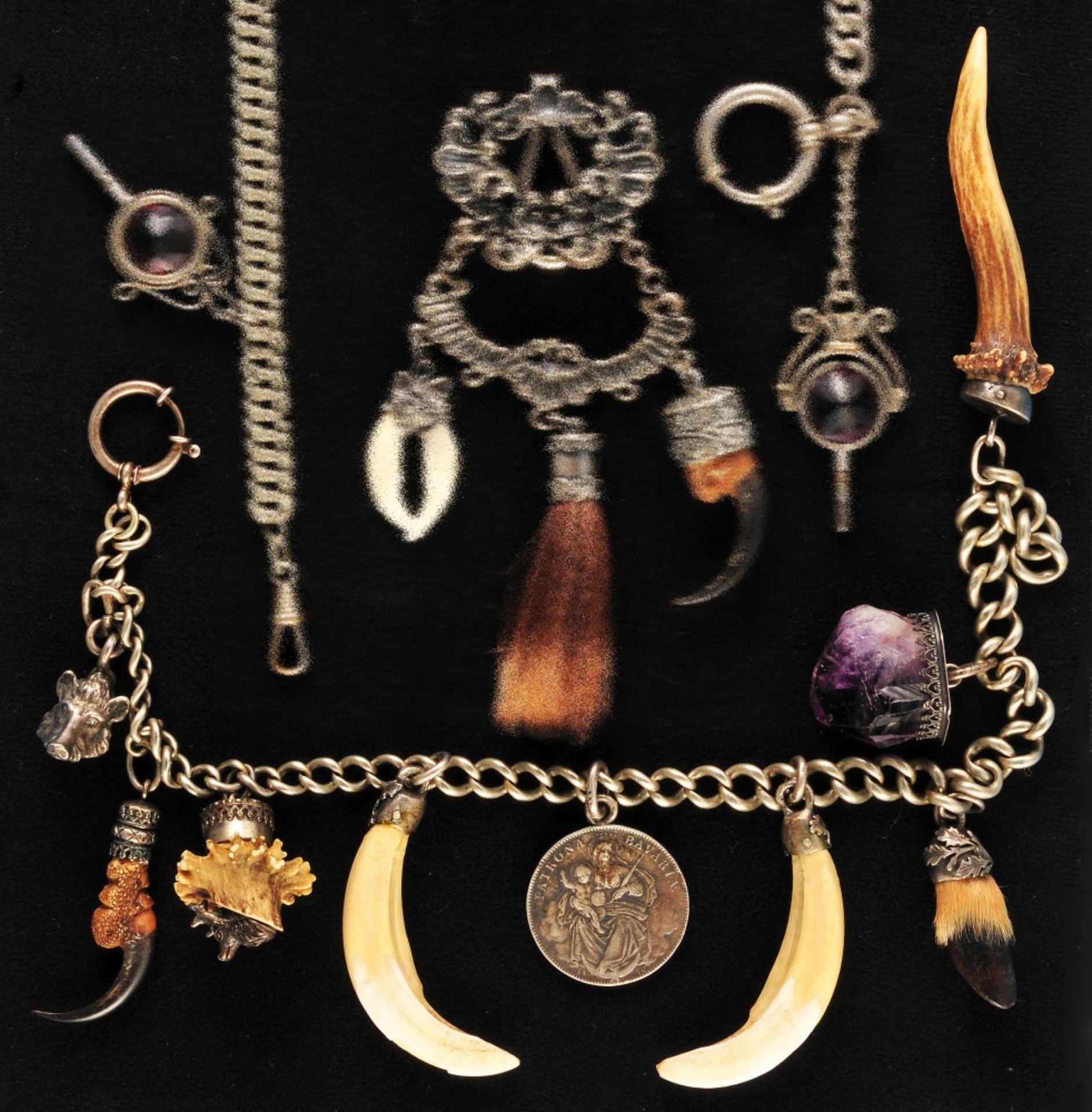 Charivari necklace, gradient, with various pendants, like Bavarian medal,