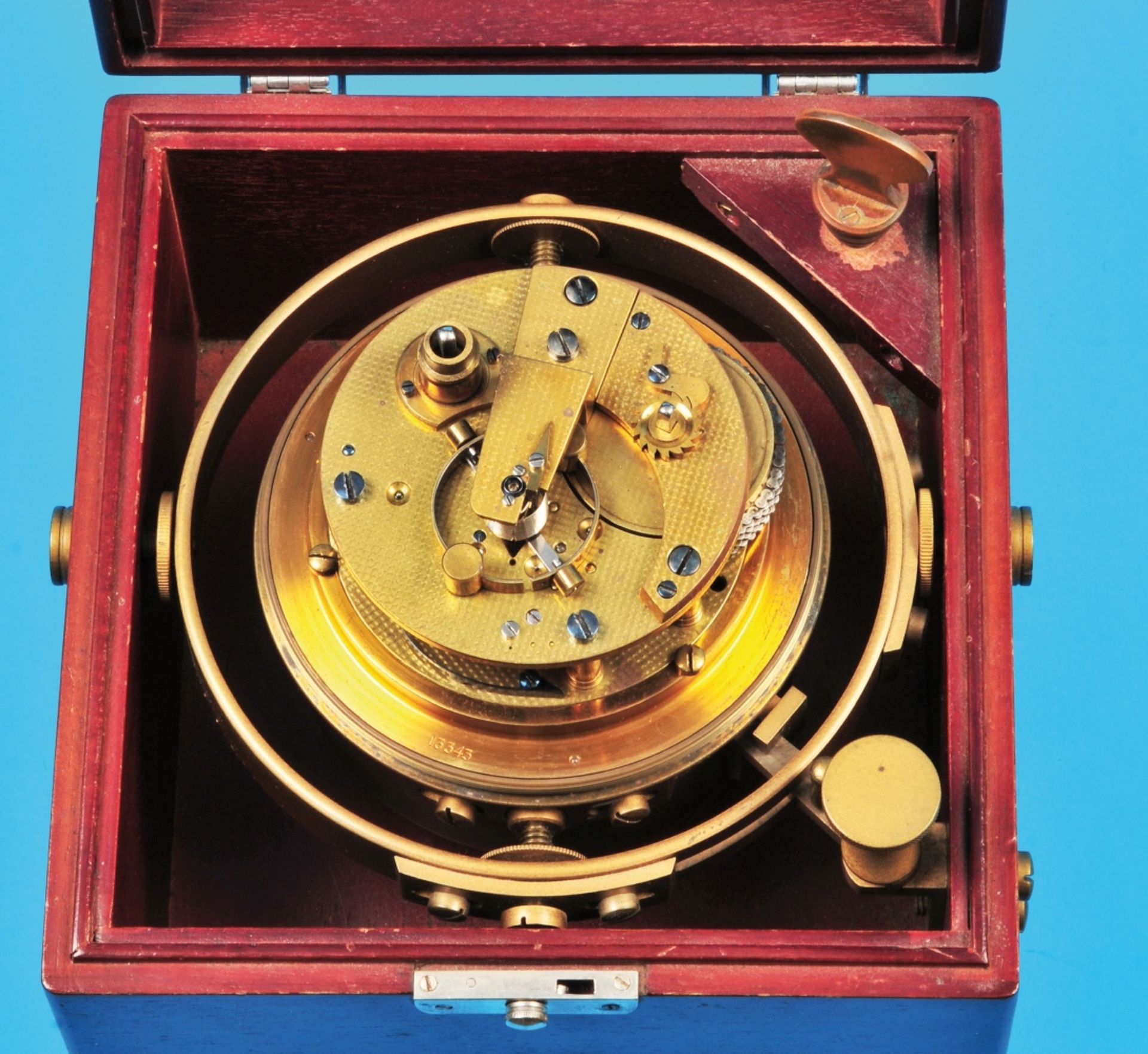 English marine chronometer with "Kew A", signed on the dial H.Hughes & Son, Ltd.
clock drum,  - Bild 2 aus 2