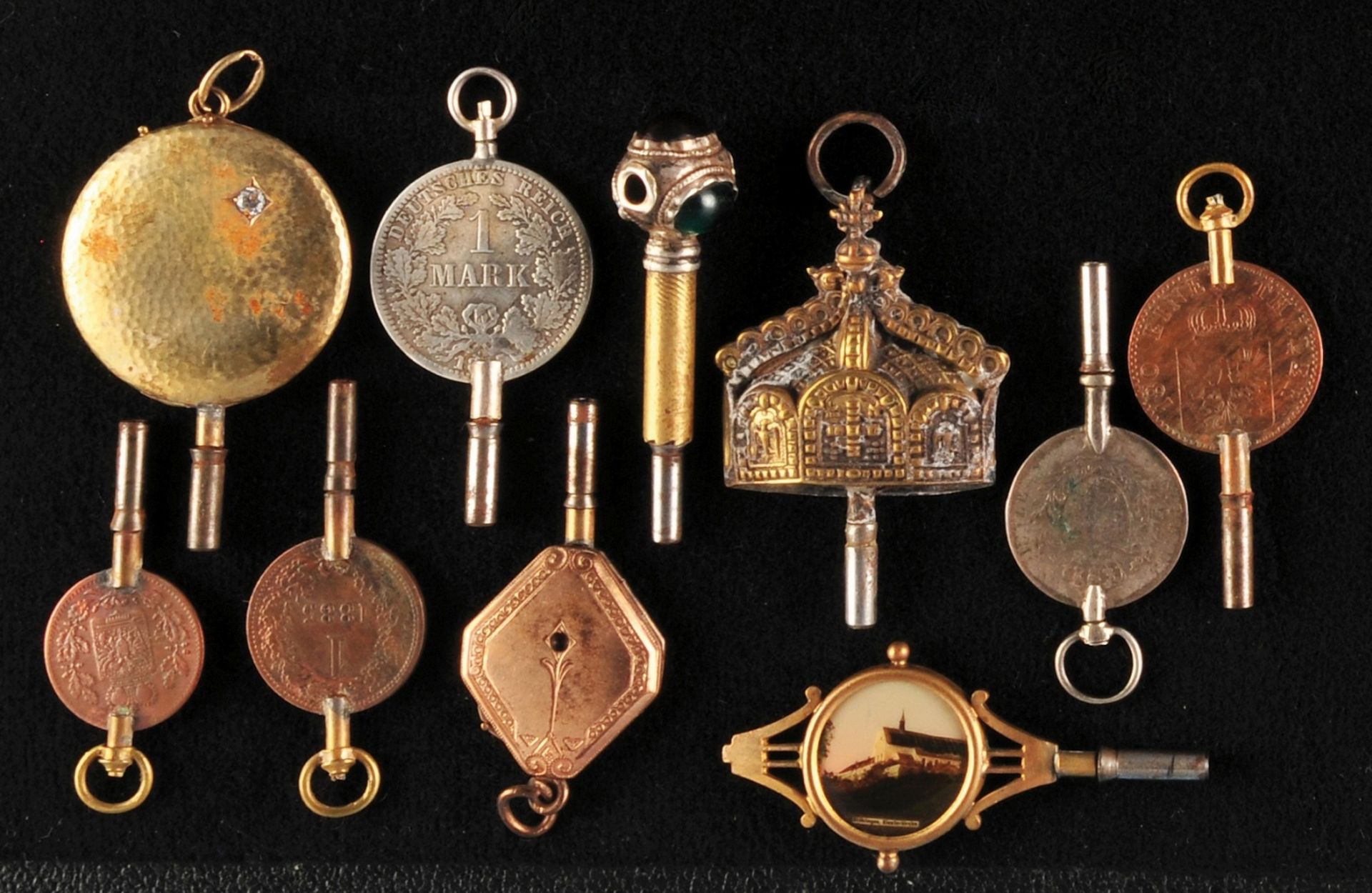 Set of 10 pocket watch keys, 
