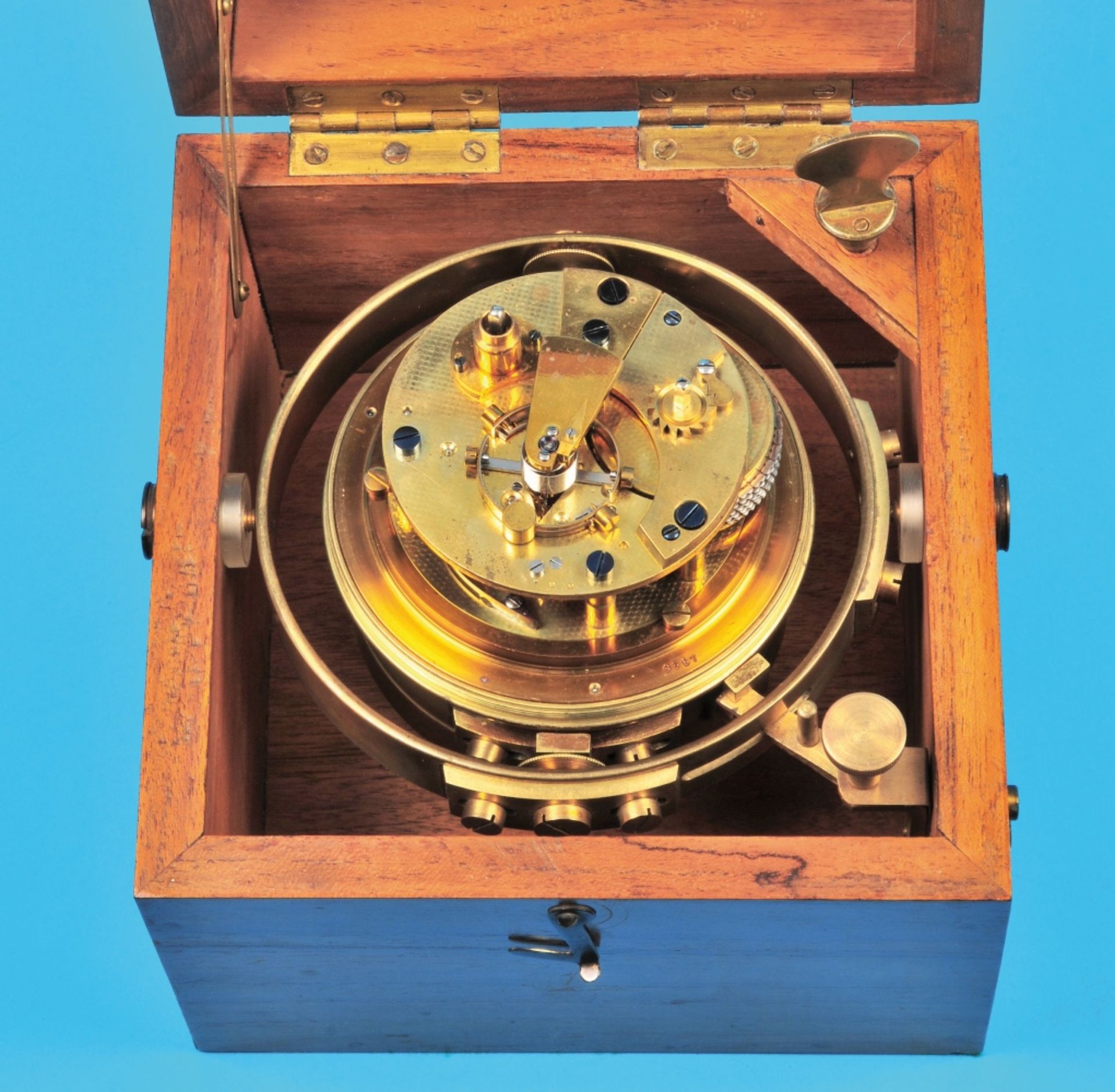 Marine-Chronometer Kelvin & James White Ltd, Nr. 8567, Glasgow, (Lit. Tony Mercer, Chronometer Maker - Bild 2 aus 2