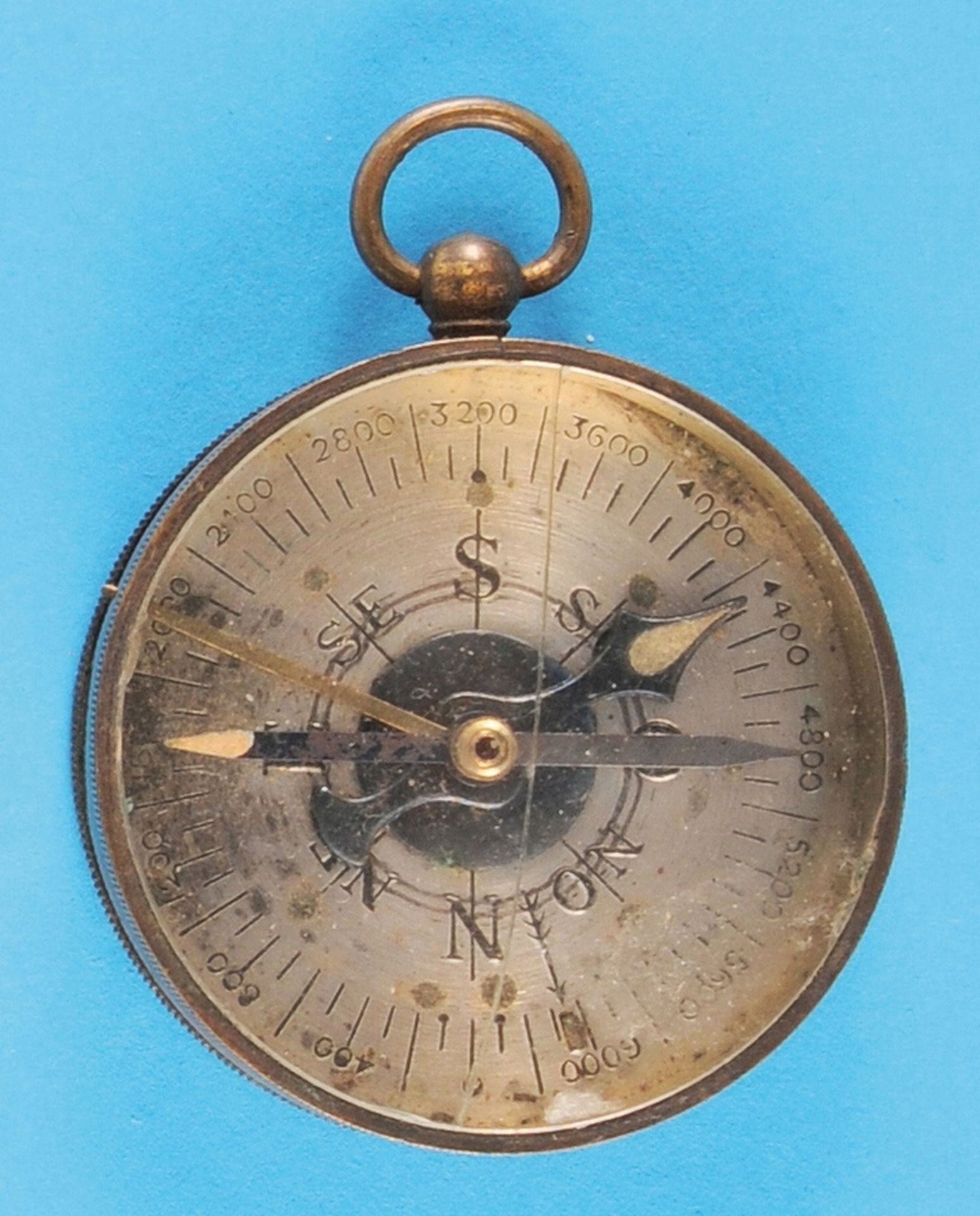 Compass in the shape of a pocket watch, 