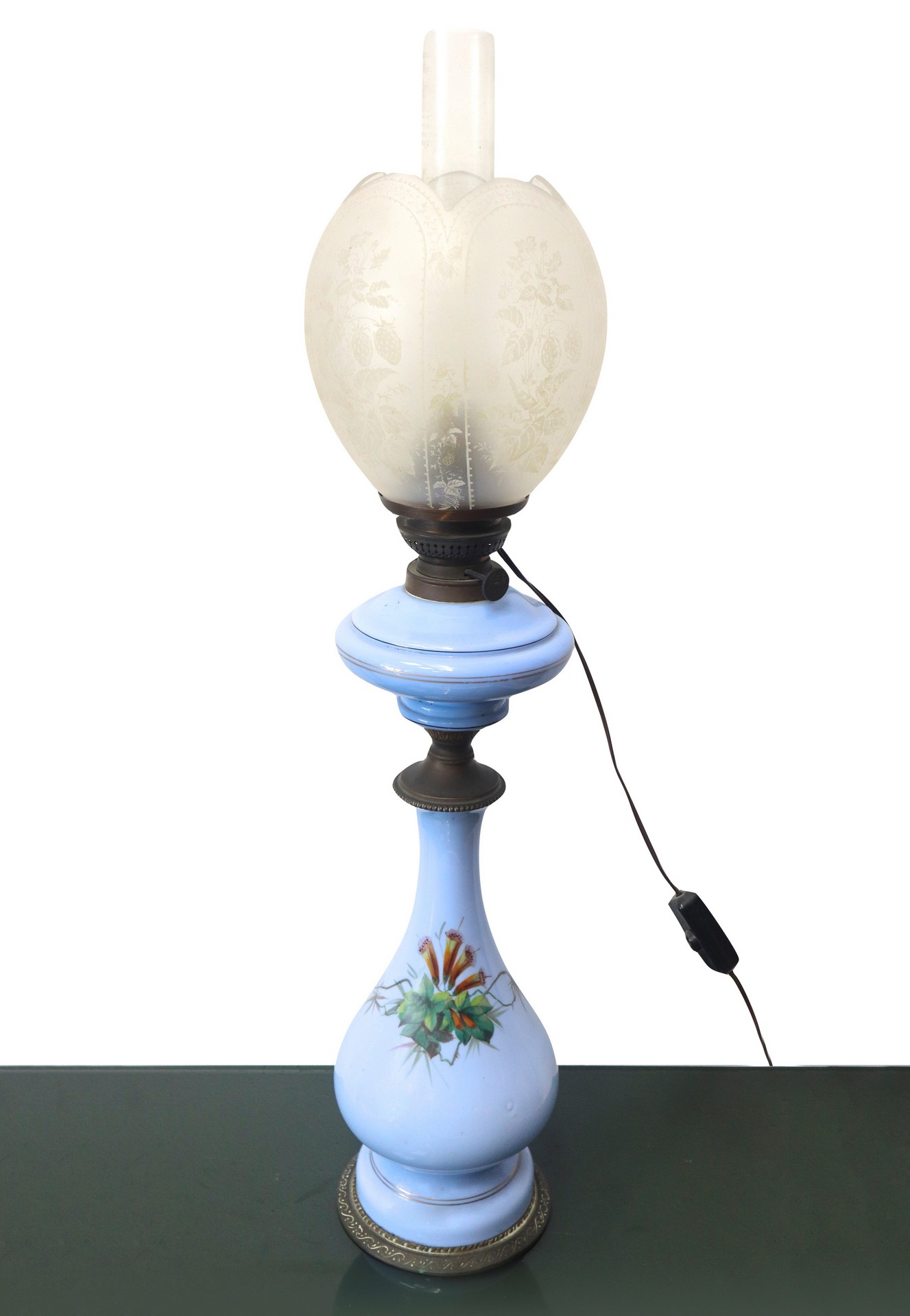 Lamp in shades of blue with floral decoration, Early 20th century