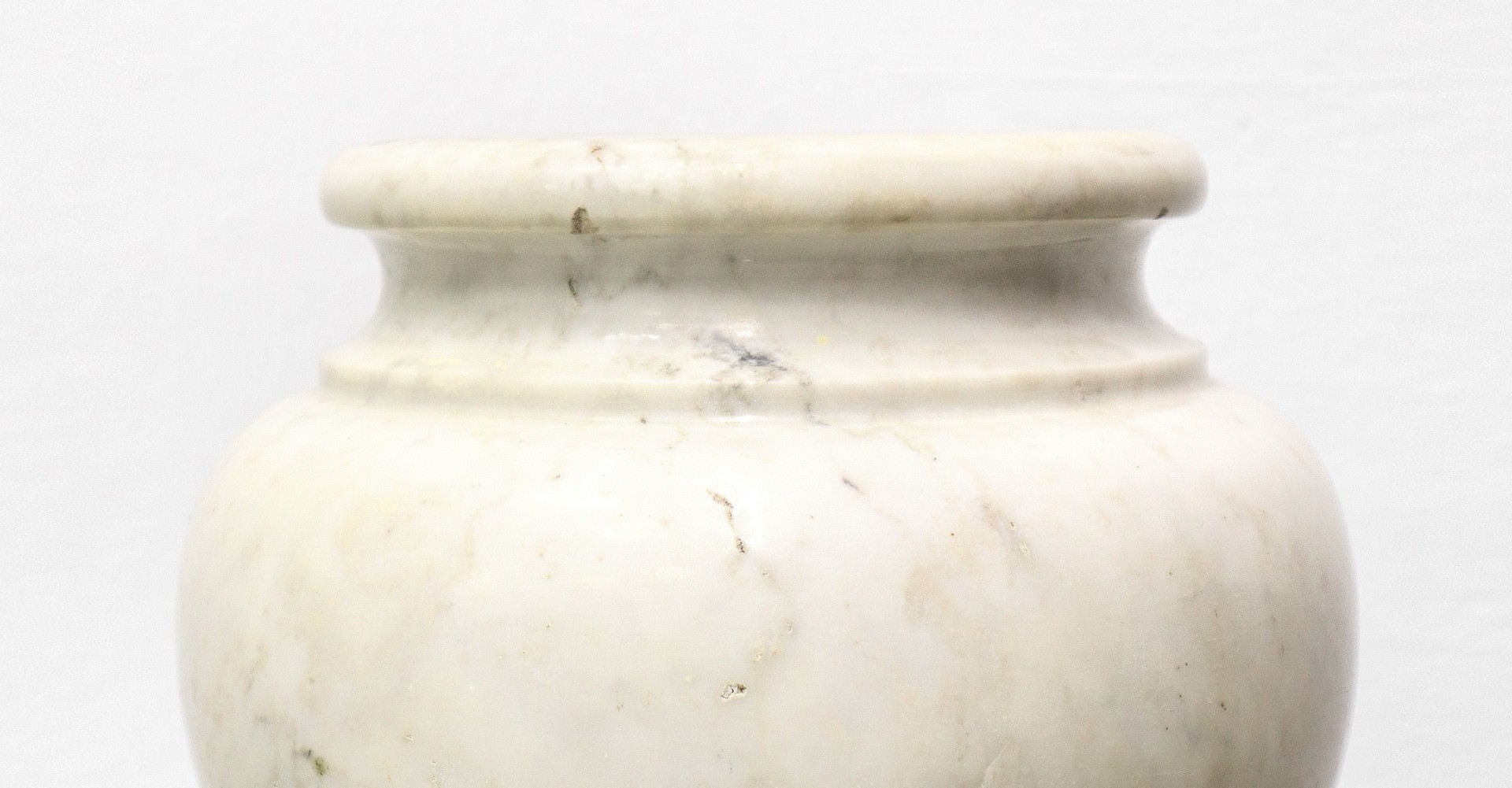 White marble vase, Early 20th century - Bild 2 aus 3
