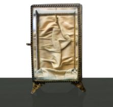 Small glass case, nineteenth century