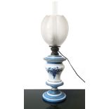 Blue and white porcelain oil lamp with floral motifs, 20th century