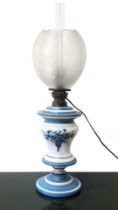 Blue and white porcelain oil lamp with floral motifs, 20th century