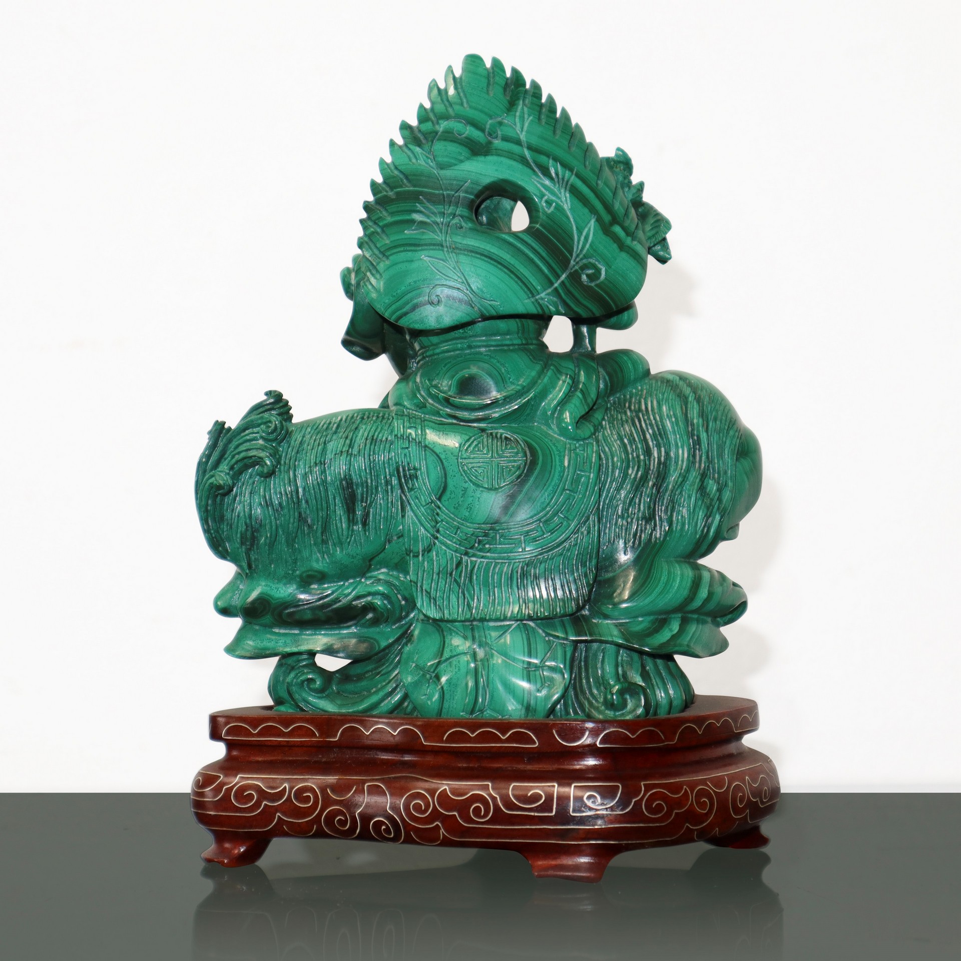 Malachite statue depicting warrior on pho dog - Bild 2 aus 3