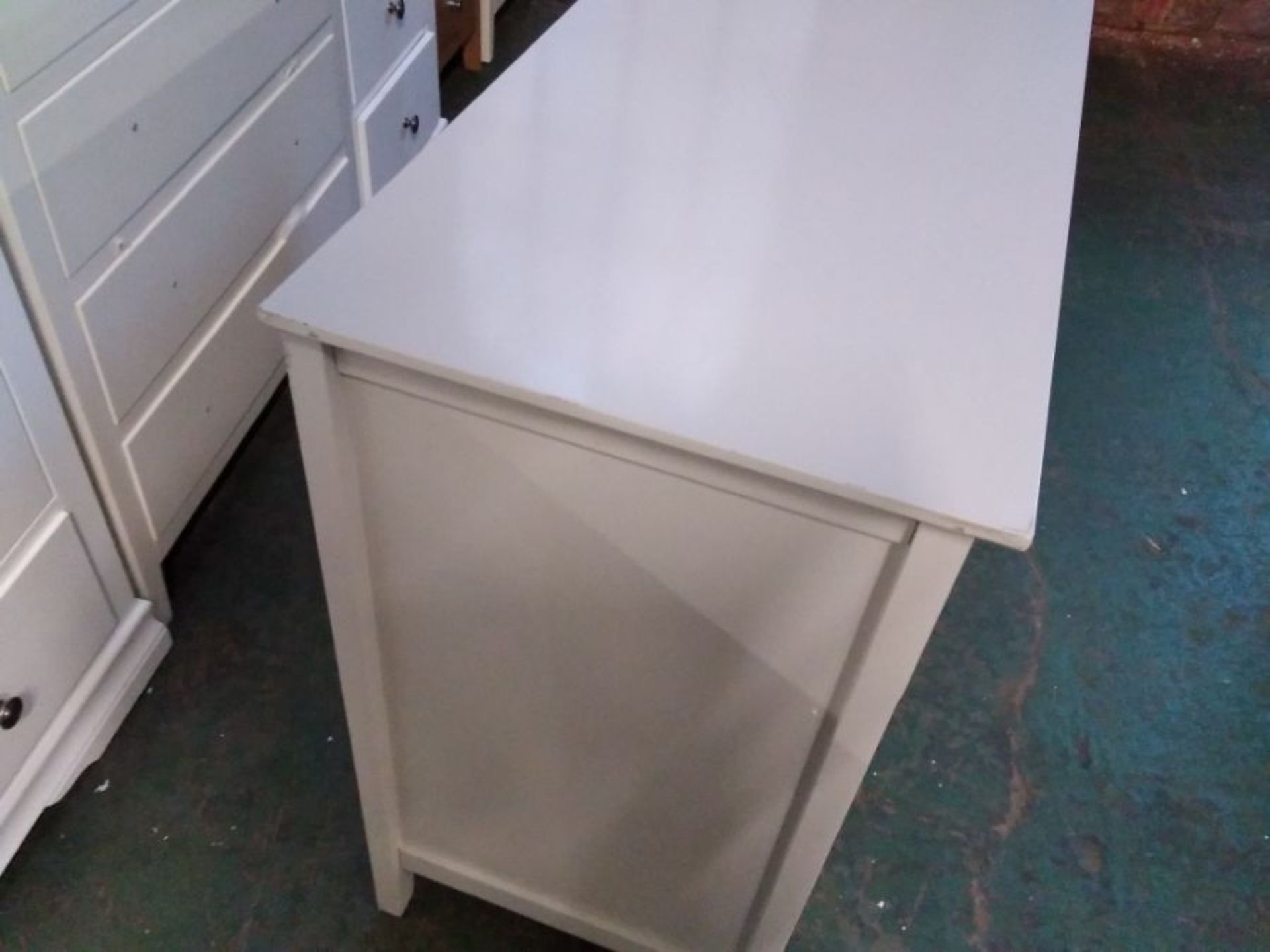 FLORIDA GREY PAINTED 6 DRAWER CHEST(DAMAGED) - Image 2 of 3