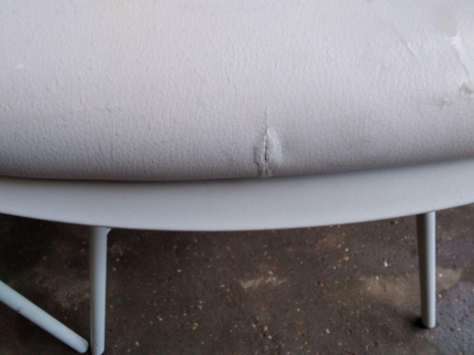 3 X WHITE DINING CHAIRS (1 RIPPED) - Image 2 of 2