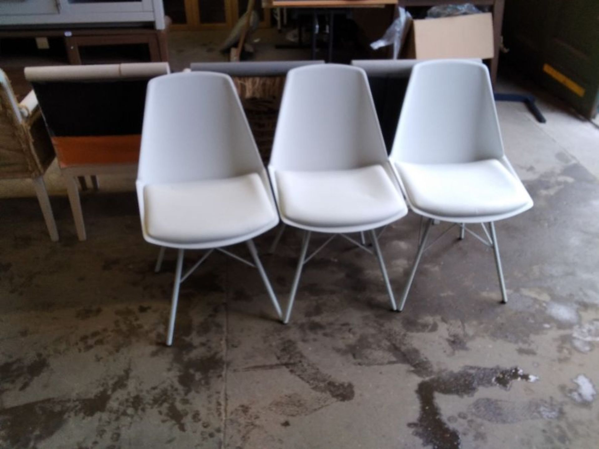 3 X WHITE DINING CHAIRS (1 RIPPED)