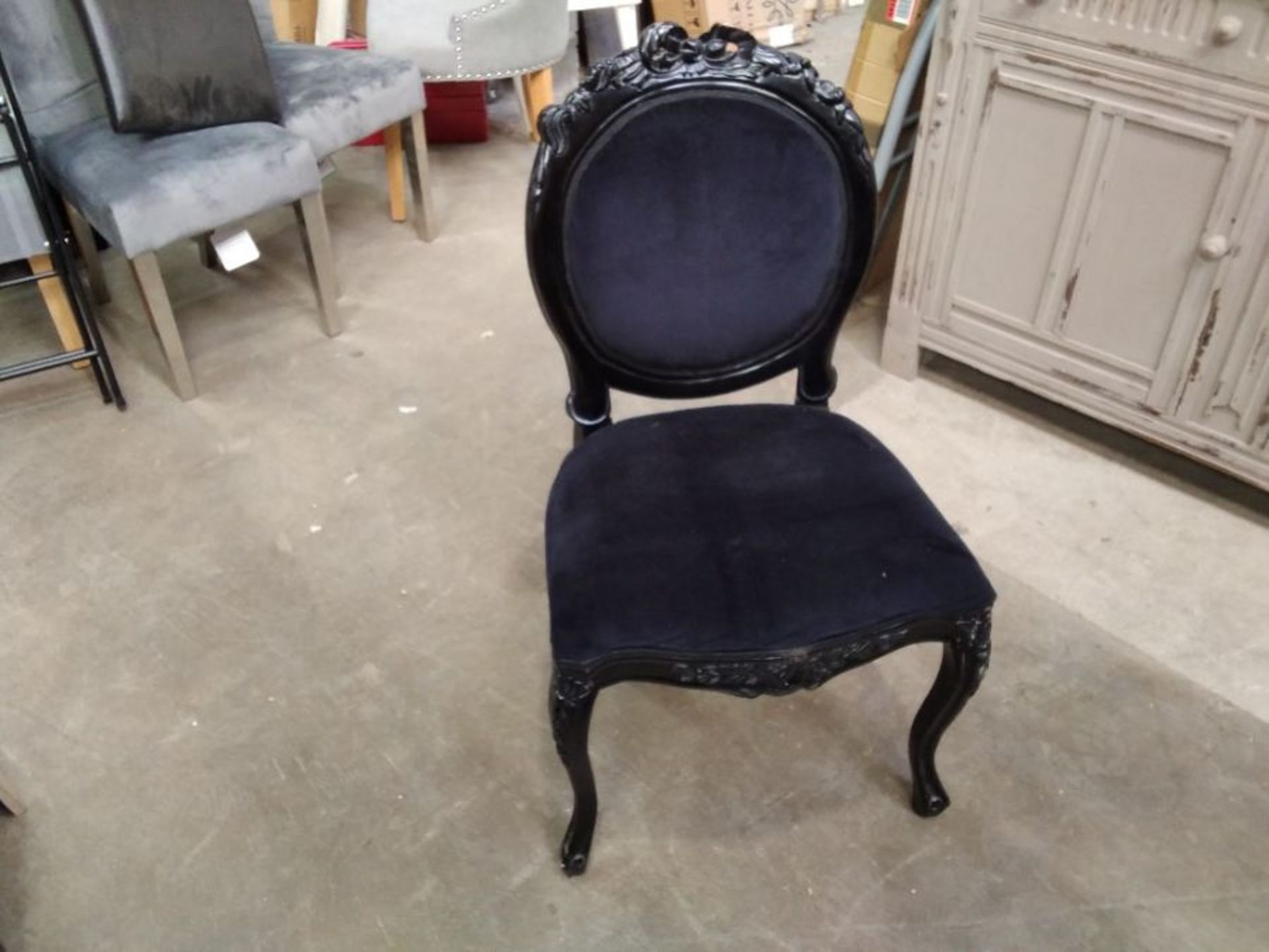 DINING CHAIR (DAMAGED)