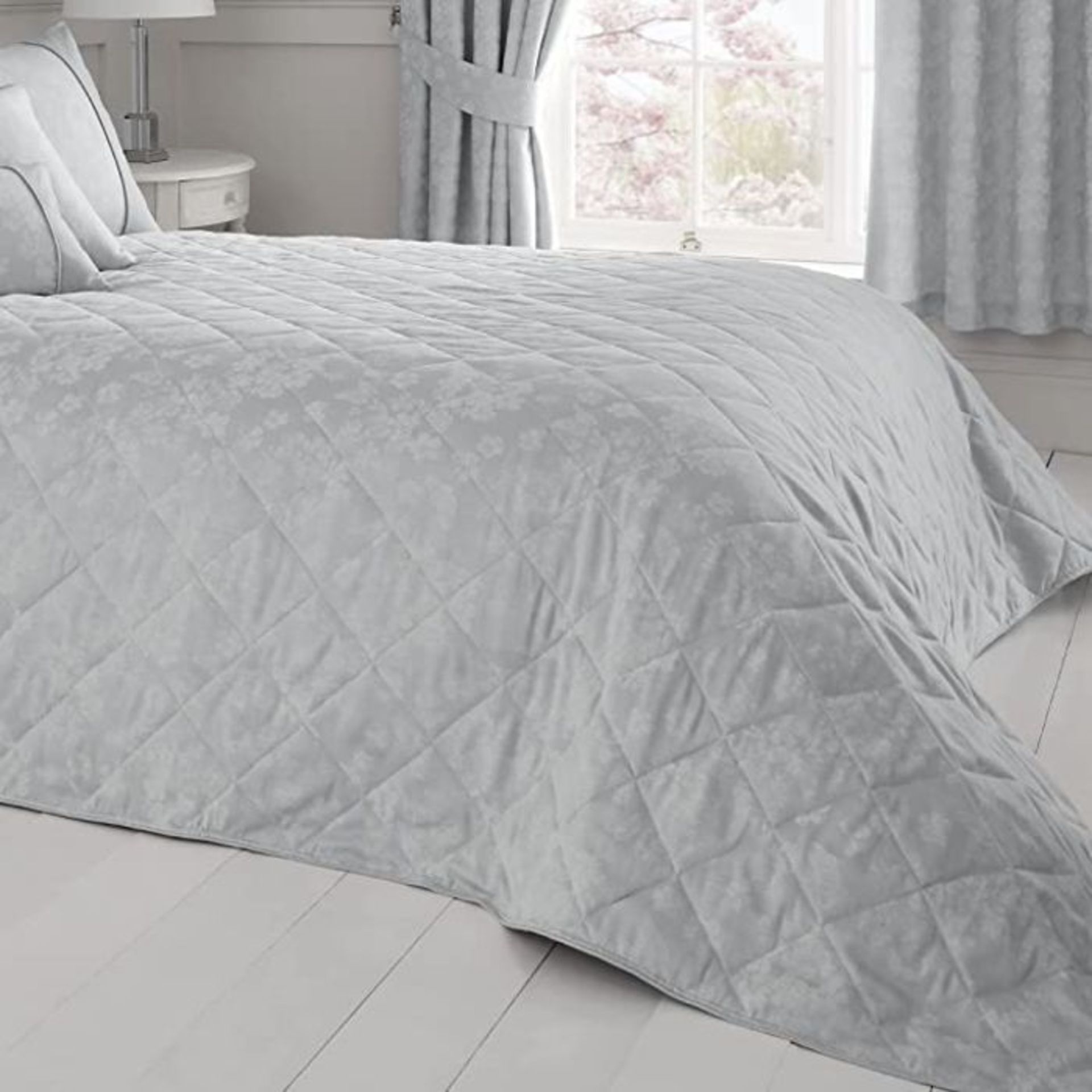 Blossom Bed Spread (SILVER) (220 x 240 cm) (GDSS1119 - 29072/111)