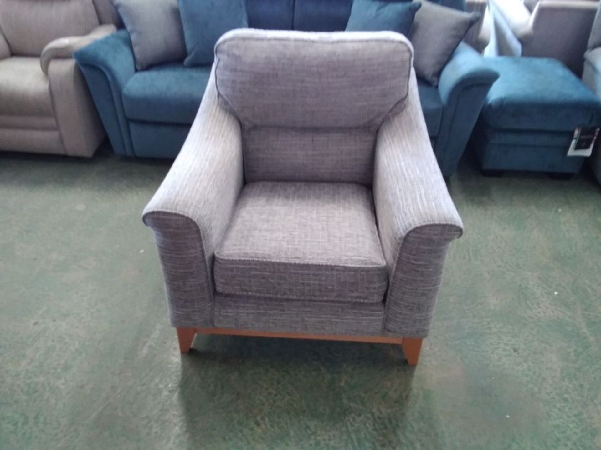 GREY PATTERNED CHAIR (TROO2929-NO CODE)