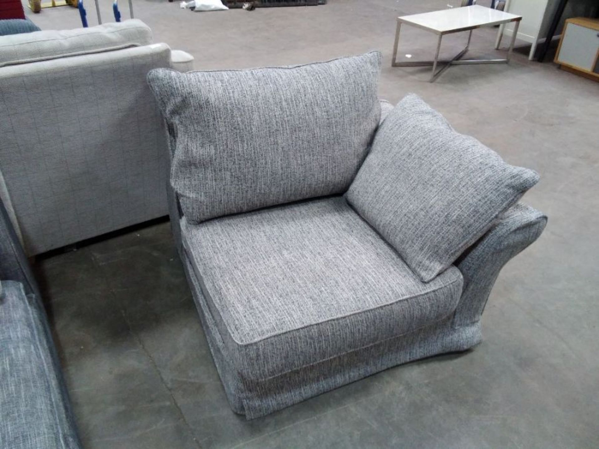 GREY PATTERNED PART SOFA (P24-WO1337321)