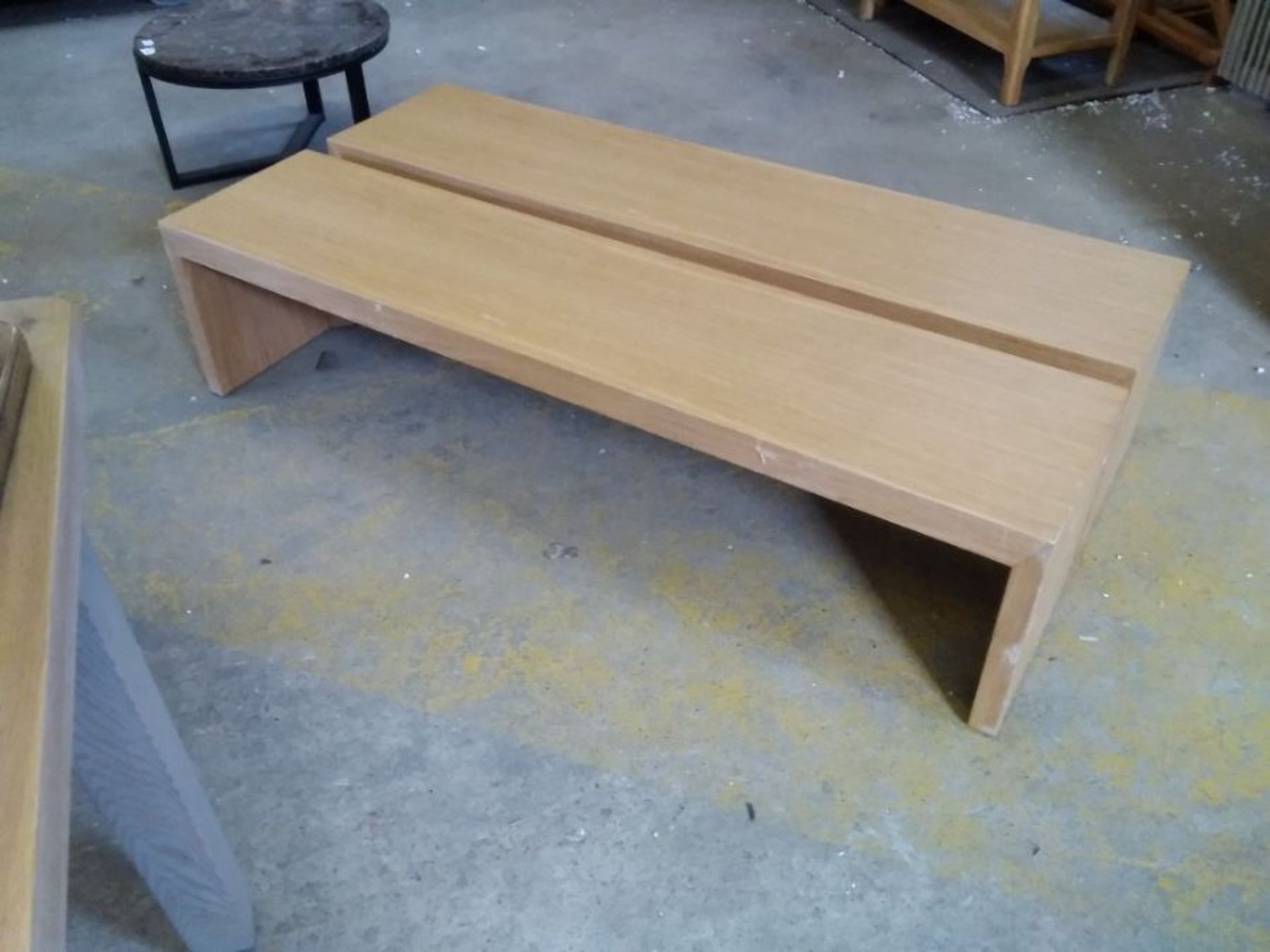 OAK LARGE COFFEE TABLE (MARKED)