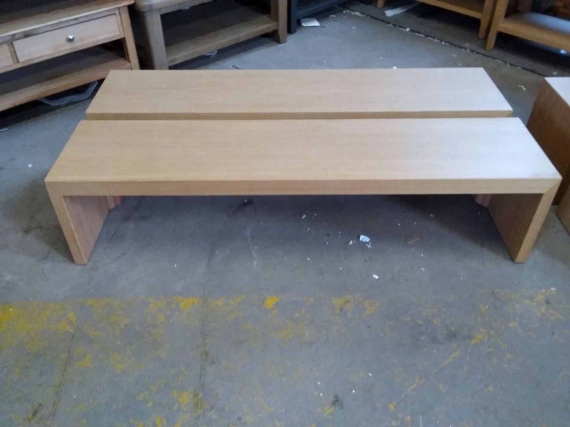 OAK LARGE COFFEE TABLE (MARKED)