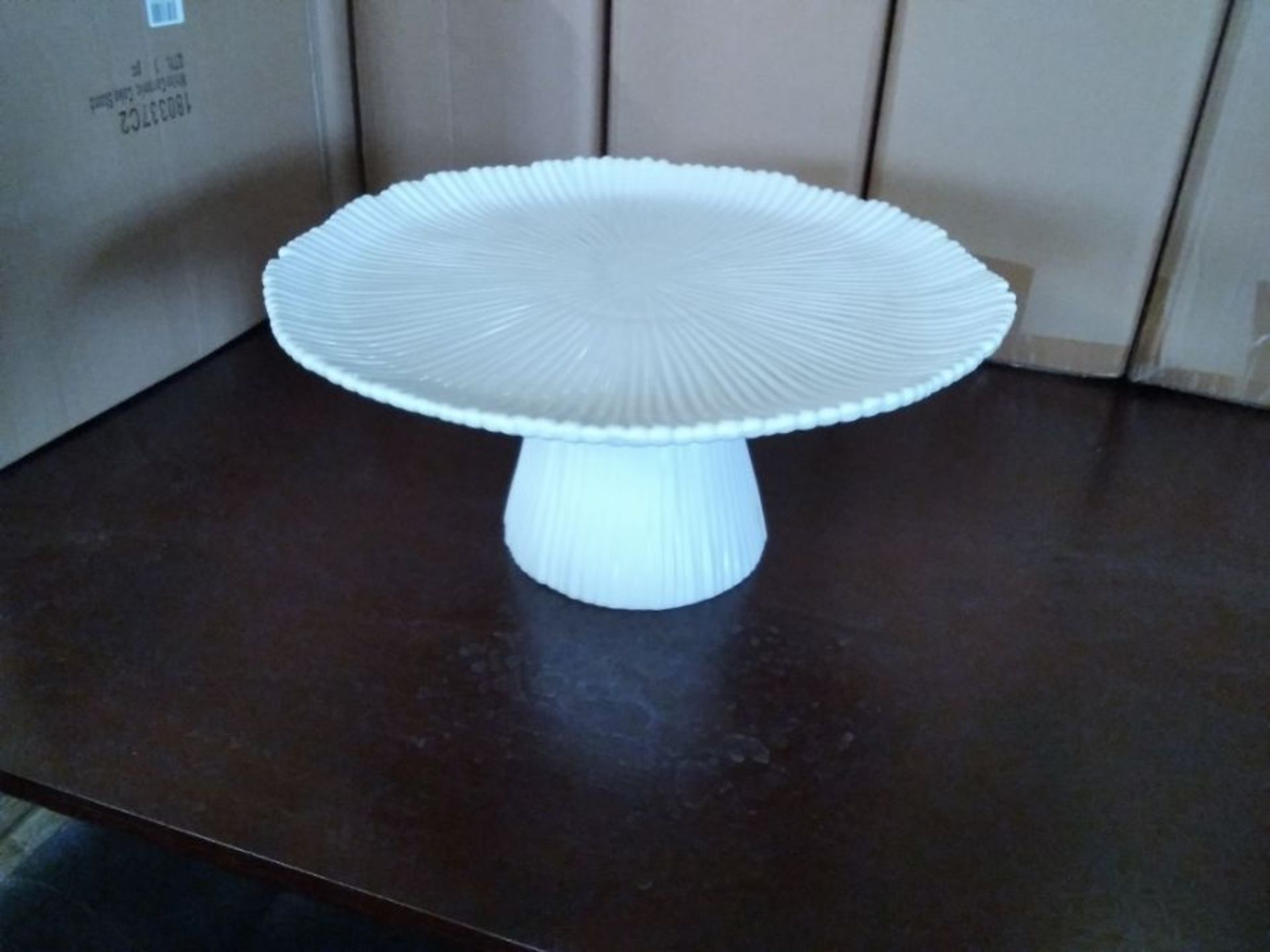 CAKE STAND