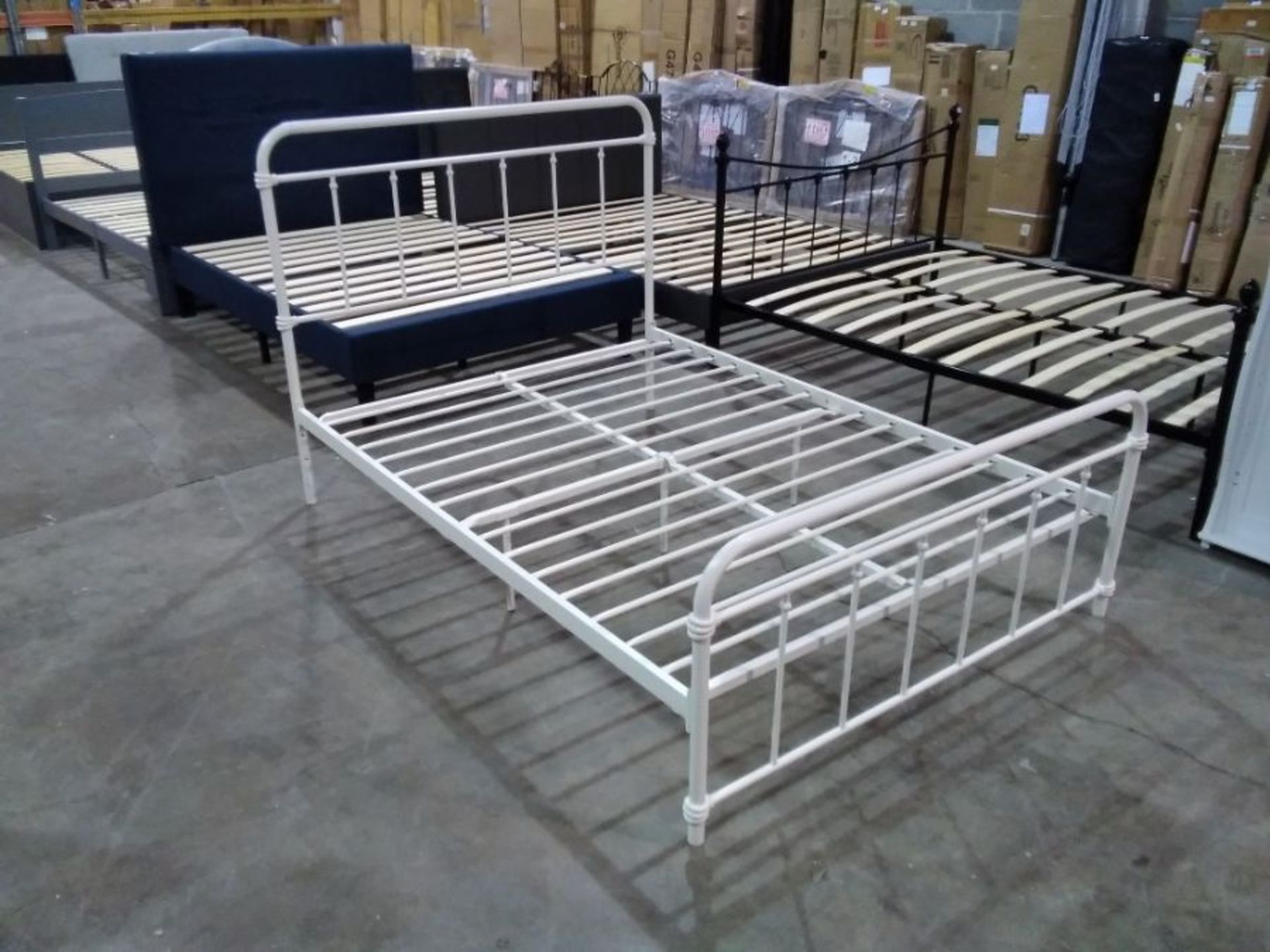 AANYA DOUBKE METAL BEDFRAME (280680