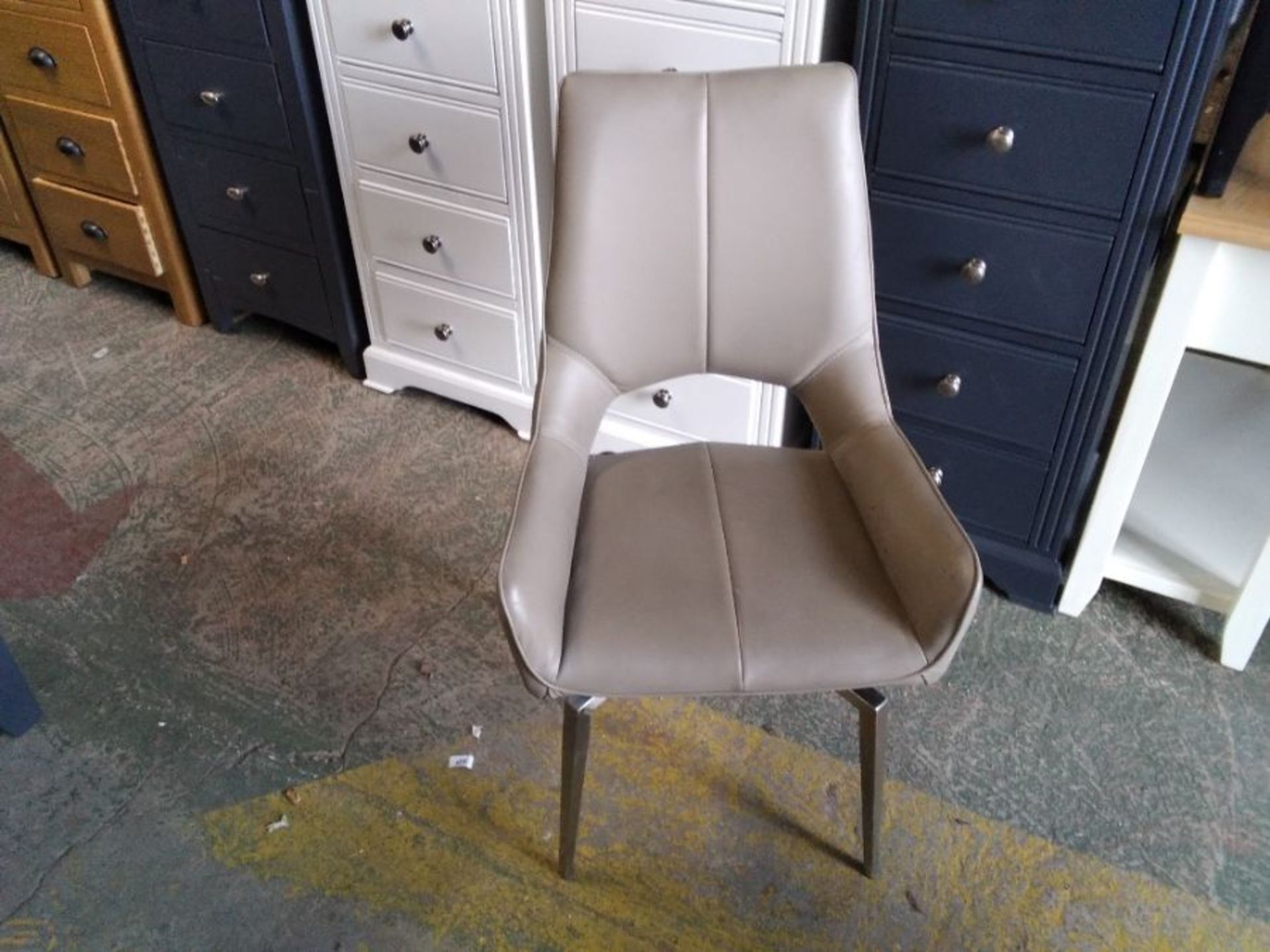 GREY LEATHER TWISTER CHAIR