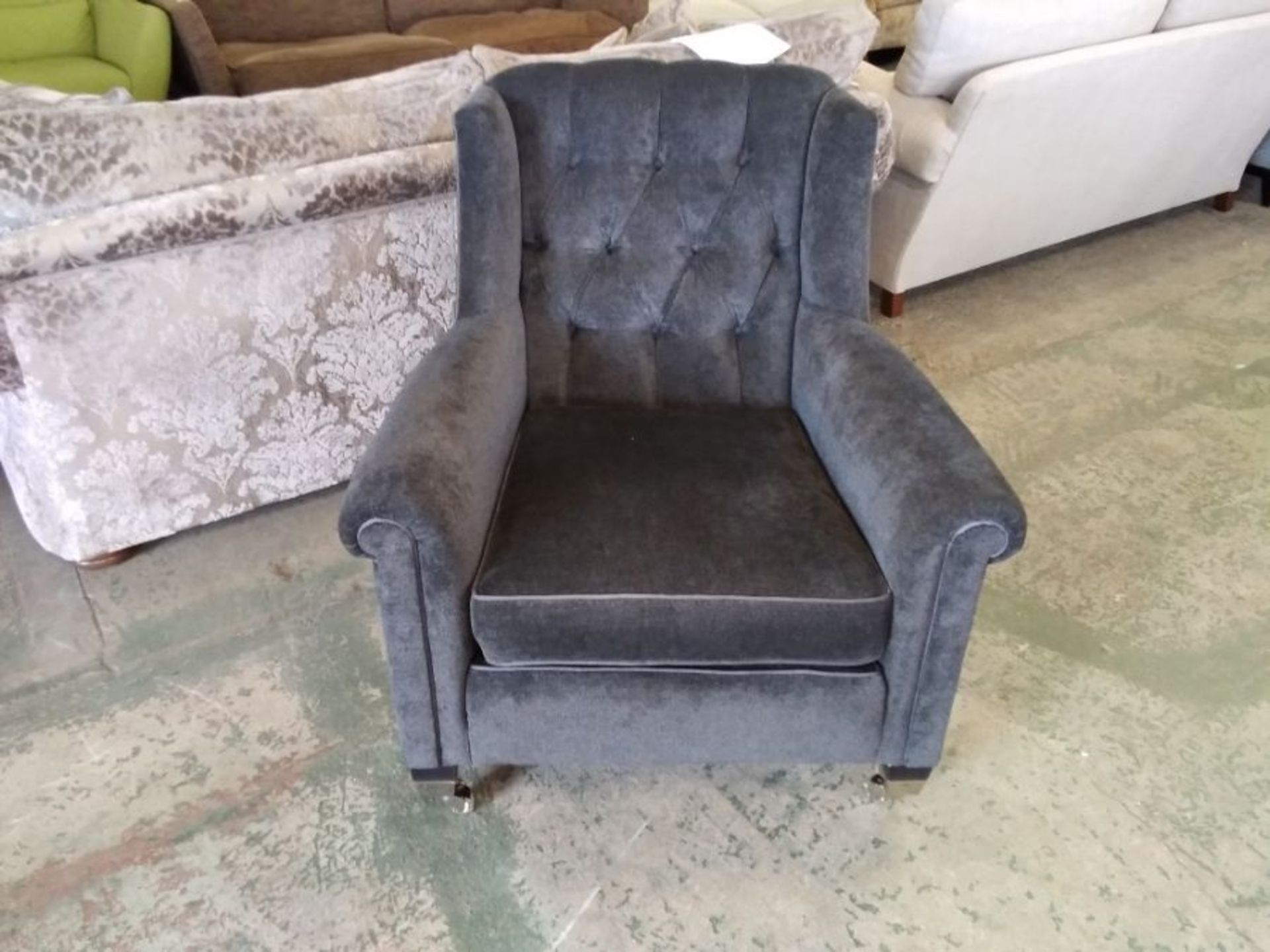 BLACK/GREY WING CHAIR (TROOO373-WO1340485)