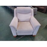 CREAM ELECTRIC RECLINING CHAIR (RIPPED ON SEAM )(