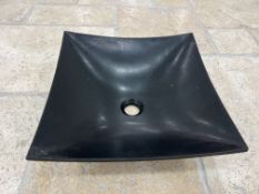 Decorative Square Sink, 400 x 400mm, Lot Location: Ground Floor