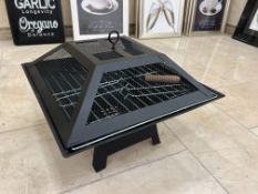 Unused Freestanding Low Level Firepit & BBQ, 460 x 460 x 220mm, Lot Location: Ground Floor