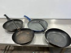 4no. Domestic Frying Pans Comprising; 1no. 320mm Dia, 290mm Dia, 1no. 260mm