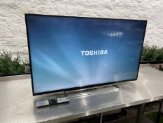 Toshiba 43VL563DB 43Inch LCD TV 230V Remote Included, Damage To Screen