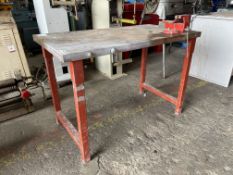 Metal Framed work Bench 1200 x 600 x 800mm & Vice