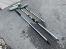 3no. Telescopic Vehicle Brushes