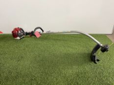 Cobra GT260C Petrol Grass Trimmer as Lotted. Please Note: No VAT on Hammer Price, Collection By