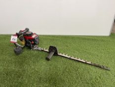 Kawasaki KHS 750A Single Blade Hedge Trimmer as Lotted. Please Note: No VAT on Hammer Price,