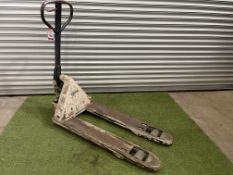 Crown Pallet Truck as Lotted, Please Note: No VAT on Hammer Price