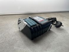 Makita 18v Battery Charger as Lotted