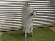 Abbott & Co Upright Air Tank as lotted, Please Note: No VAT on Hammer Price