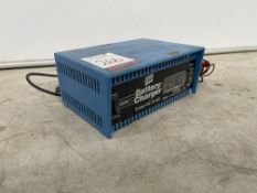 Ouco 12v 6amp Battery Charger as Lotted