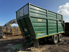Used 2021 Smyth Field master SC40 Tandem-axle silage trailer with demountable tops. Serial Number: