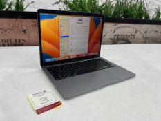 2020 Apple 13.3" MacBook Air, M1 Processor, 2.3GHz, 16GB Ram, 256GB SSD, MacOS Ventura, Serial