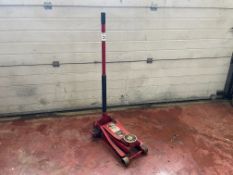 TMITJTM2500LL Low Profile Floor Jack, 2,500KG Capacity. This Lot is STRICTLY to be Collected