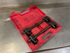 Trident T421200 Coil Spring Compressor Complete With Carry Case. This Lot is STRICTLY to be