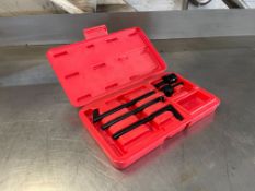 Vorlux Heavy Duty Transmission Oil Filler, 8 Piece Adaptor Set, Complete With Case. This Lot is