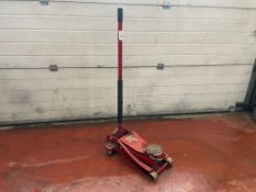 Low Profile Floor Jack, 2,500KG Capacity. This Lot is STRICTLY to be Collected Thursday 23