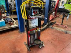 2018 Mac Tools Professional Coil Spring Compressor. This Lot is STRICTLY to be Collected Thursday 23