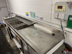 Stainless Steel Barrel Wash Stations Approx. 710 x 2900 x 860mm
