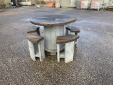 Outdoor Industrial Cable Reel Round Table & 5no. T