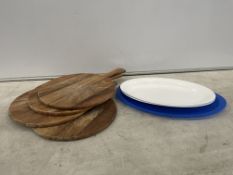 4no. Wooden Chopping Boards & 3no. Plastic Serving