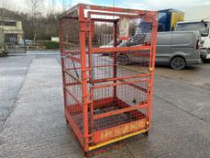 Steel Lockable Cage Approx. 1100 x 1100 x 1880mm