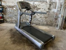 Life Fitness 95Ti Treadmill, 2110 x 840 x 1610mm, 240v